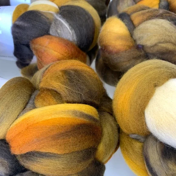 Lot of 8 Malabrigo Nube Roving Glitter Pure Merino - Picture 2 of 3